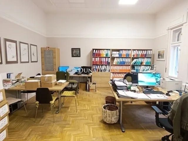 Eladó lakás Szeged 126 nm