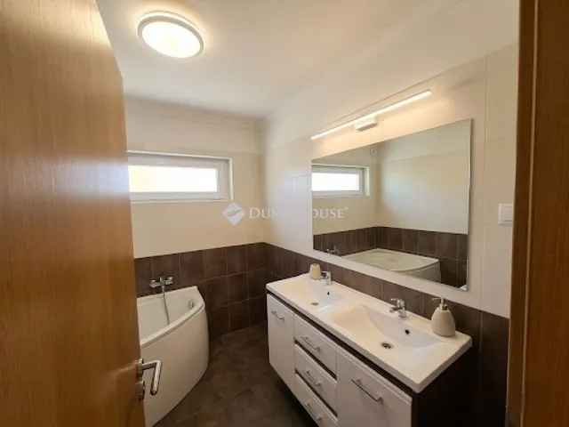 Eladó ház Szeged 130 nm