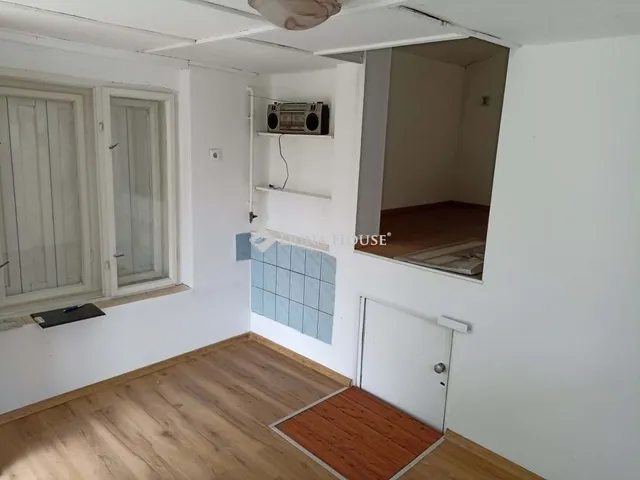 Eladó ház Szeged 25 nm