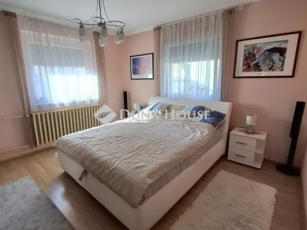 Eladó ház Algyő 140 nm