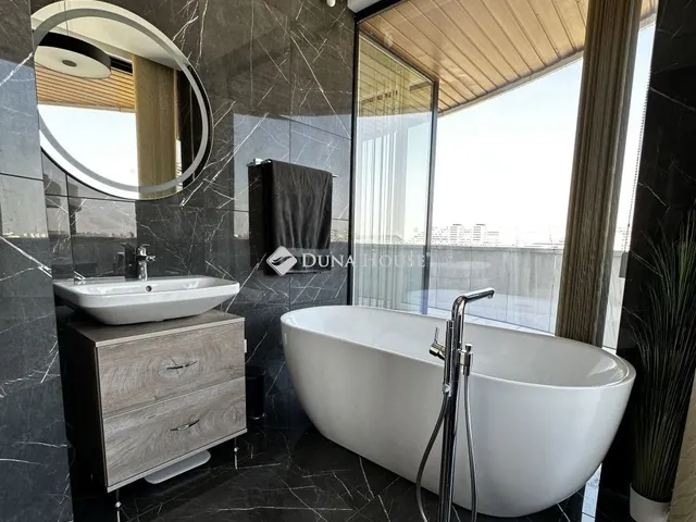 Eladó lakás Szeged 84 nm