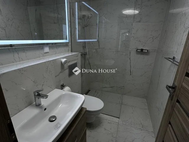 Eladó lakás Szeged 84 nm