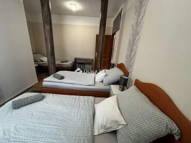 Eladó lakás Szeged 136 nm