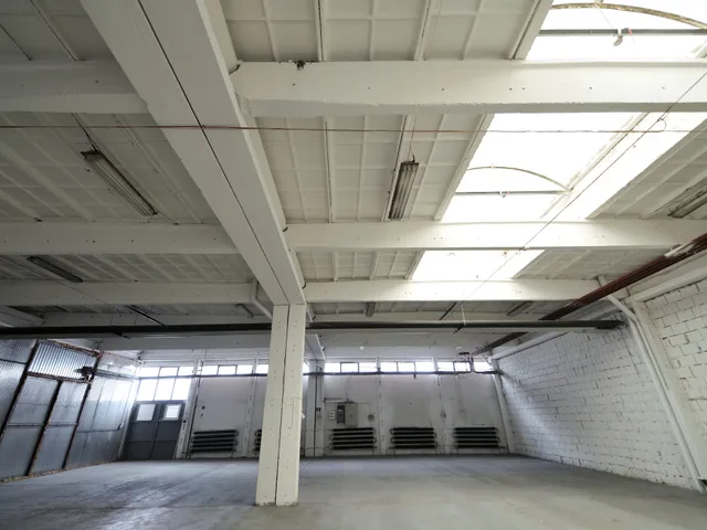 Kiadó kereskedelmi és ipari ingatlan Budapest IX. kerület, Ecseri út 14-16 492 nm