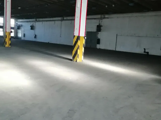 Kiadó kereskedelmi és ipari ingatlan Törökbálint 2149 nm
