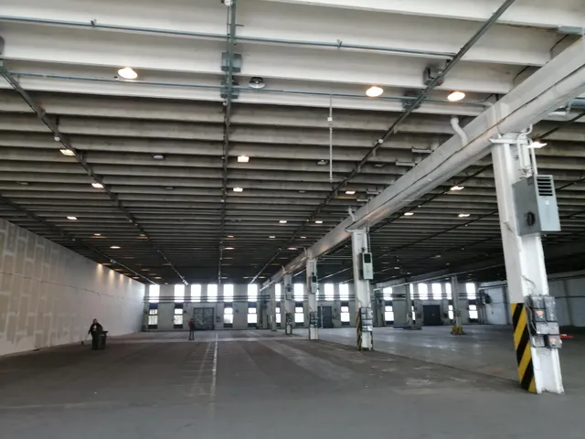 Kiadó kereskedelmi és ipari ingatlan Törökbálint, Raktárvárosi út 1. 2672 nm