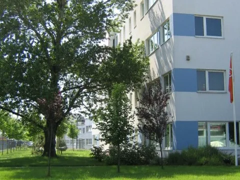 Kiadó kereskedelmi és ipari ingatlan Budapest IX. kerület, Külső Ferencváros, Gyáli út 27 650 nm