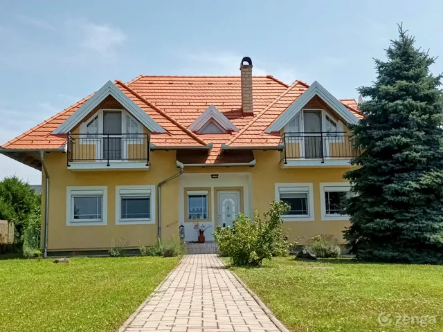 Eladó ház Cserszegtomaj 160 nm