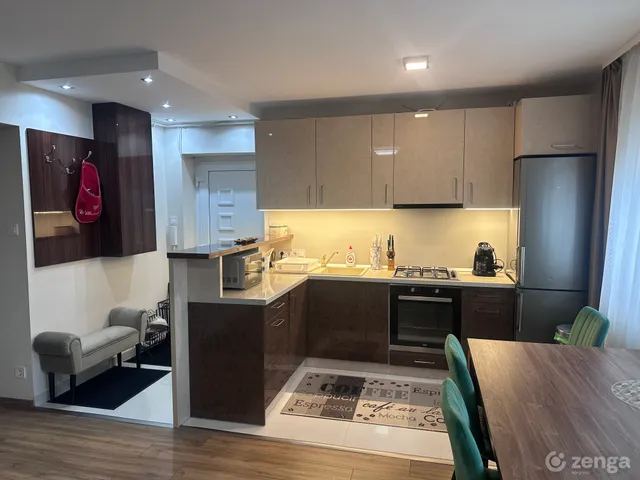 Eladó lakás Baja, Belváros 78 nm