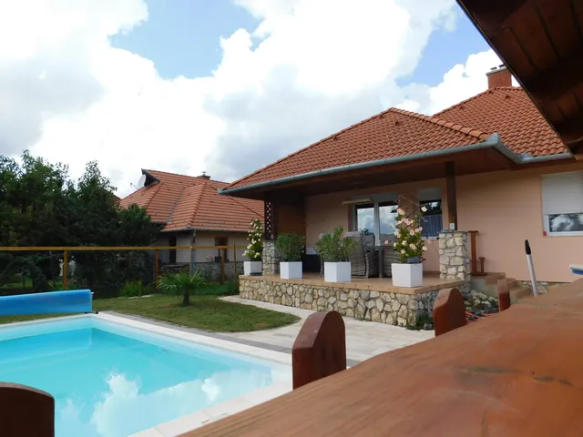 Eladó ház Cserszegtomaj 185 nm