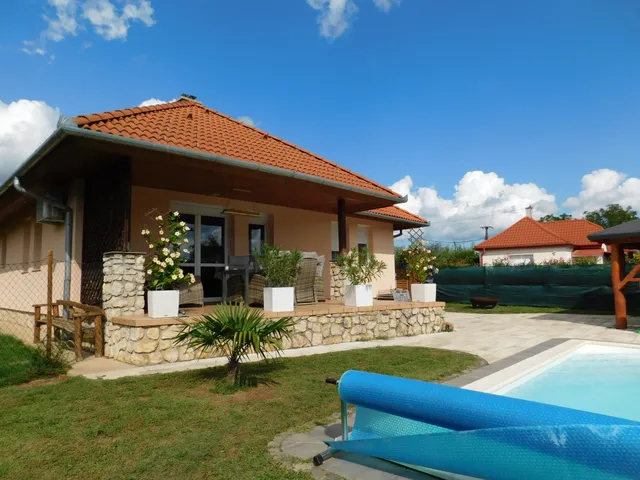 Eladó ház Cserszegtomaj 185 nm