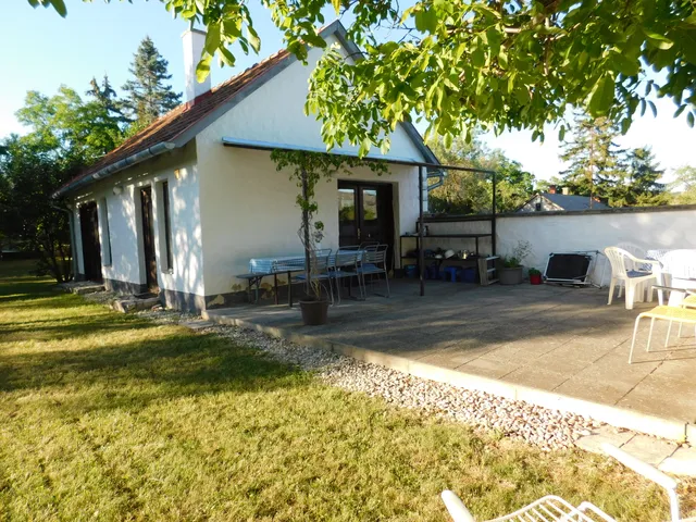 Eladó nyaraló Köveskál 110 nm