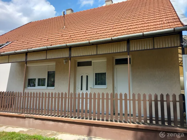 Eladó ház Csanytelek 102 nm