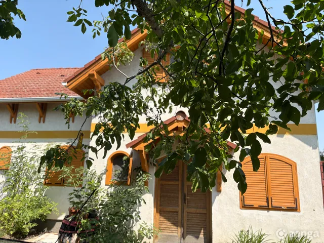 Eladó ház Lajoskomárom 102 nm