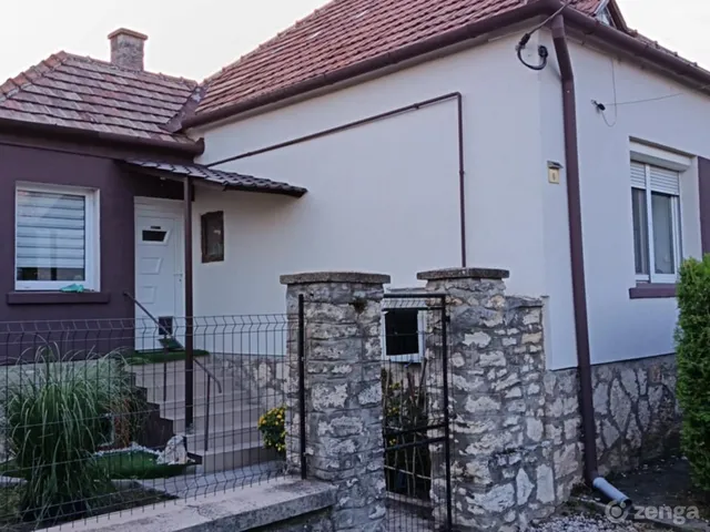 Eladó ház Tapolca, Nyugati városrész 80 nm