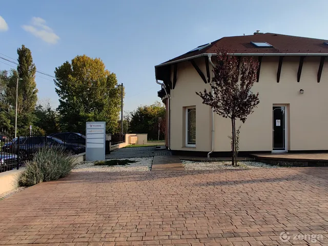 Eladó ház Nagytarcsa, Hársfa utca 2 234 nm
