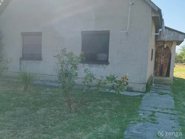 Eladó ház Nádudvar, Déli sor 14. 90 nm