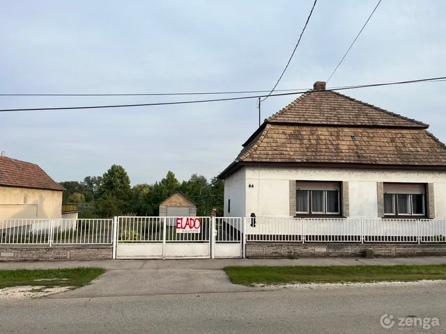 Eladó ház Környe 114 nm