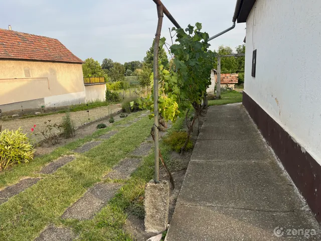 Eladó ház Környe 114 nm