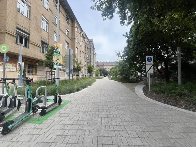 Eladó lakás Budapest VIII. kerület, II. János Pál pápa tér 66 nm