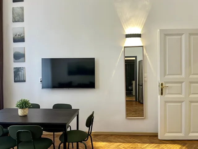 Eladó lakás Budapest VIII. kerület, II. János Pál pápa tér 66 nm