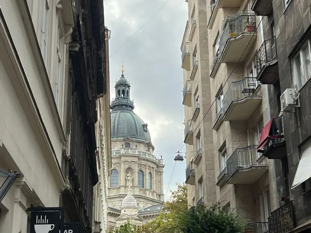 Eladó lakás Budapest VI. kerület, Nagykörúton belüli terület 33 nm