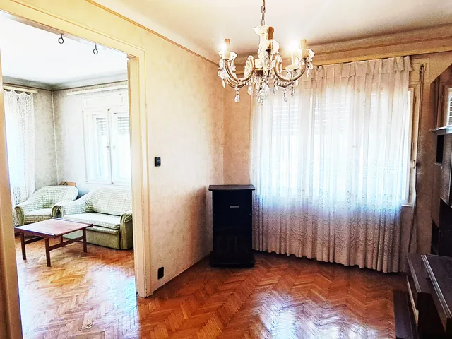 Eladó ház Budapest X. kerület, Óhegy 218 nm