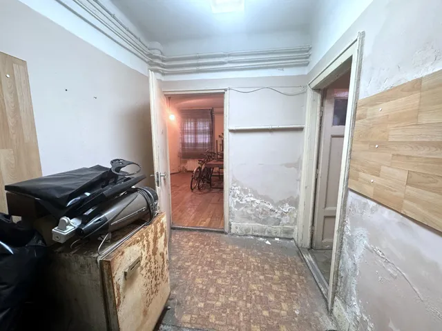 Eladó ház Budapest X. kerület, Téglagyárdűlő 200 nm