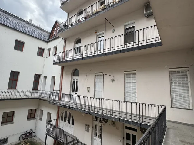 Eladó lakás Budapest VIII. kerület, Józsefváros 76 nm