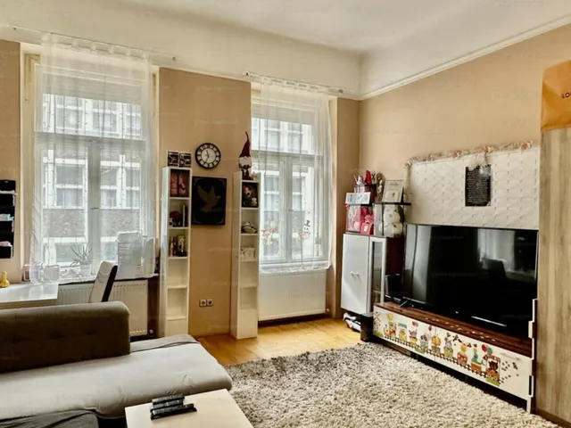 Eladó lakás Budapest VIII. kerület, Palotanegyed 74 nm