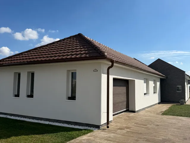 Eladó ház Vilonya 202 nm