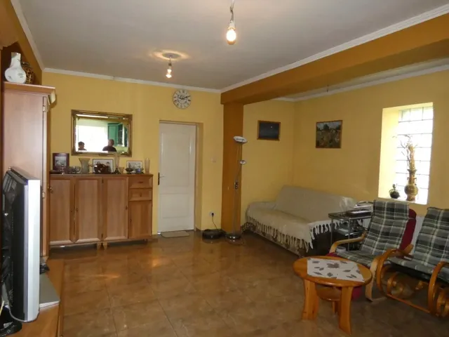 Eladó ház Szigetbecse 123 nm