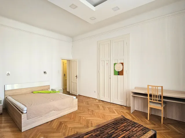 Eladó lakás Budapest VIII. kerület, Corvin negyed 77 nm