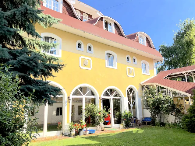 Eladó kereskedelmi és ipari ingatlan Budapest XVI. kerület, Rákosszentmihály 2265 nm