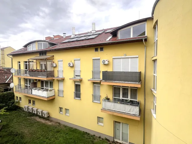 Eladó lakás Budapest X. kerület, Óhegy 106 nm