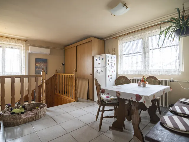 Eladó ház Budapest XX. kerület, Pacsirtatelep 98 nm