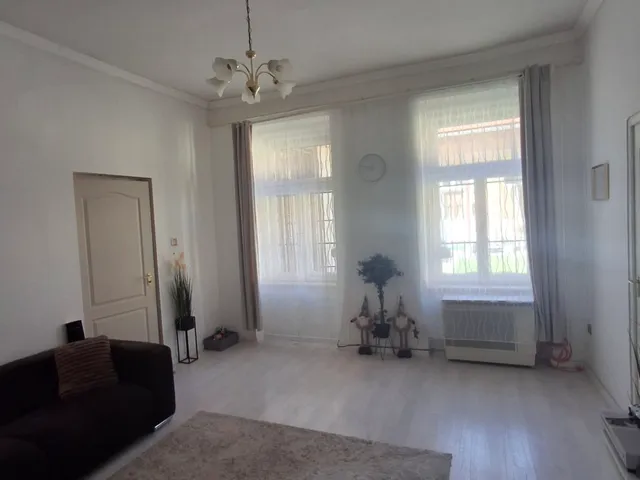 Eladó lakás Budapest X. kerület, Ligettelek 73 nm