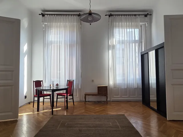 Eladó lakás Budapest V. kerület, Belváros 98 nm