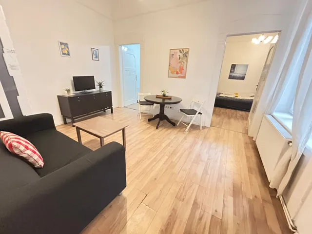Eladó lakás Budapest VI. kerület, Dessewffy utca 57 nm