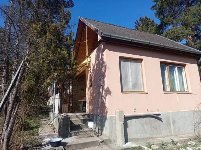 Eladó üdülő és hétvégi ház Miskolc, Komlóstető 20 nm