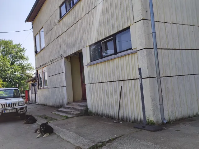 Eladó kereskedelmi és ipari ingatlan Miskolc, Lyukóvölgy 510 nm