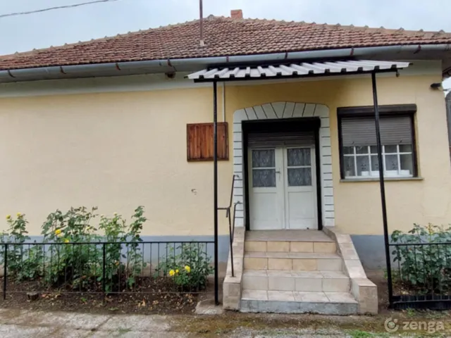 Eladó ház Szentistván 90 nm