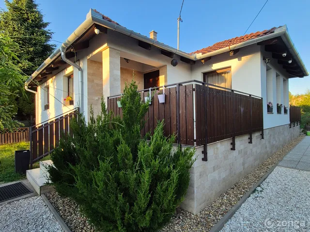 Eladó ház Pécel, Kelő lakópark 110 nm