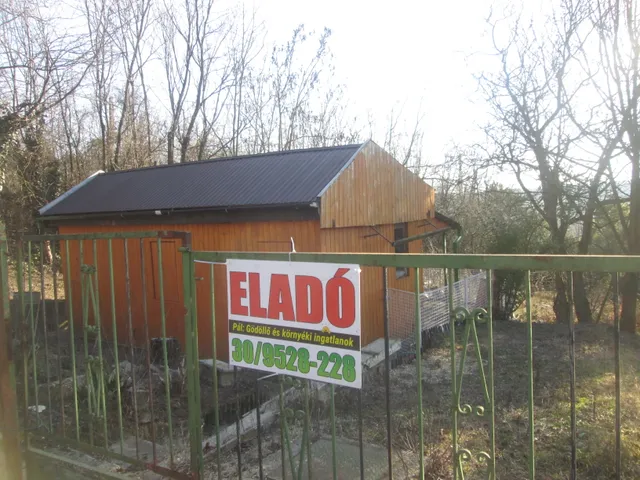 Eladó telek Gödöllő, Kertváros 678 nm