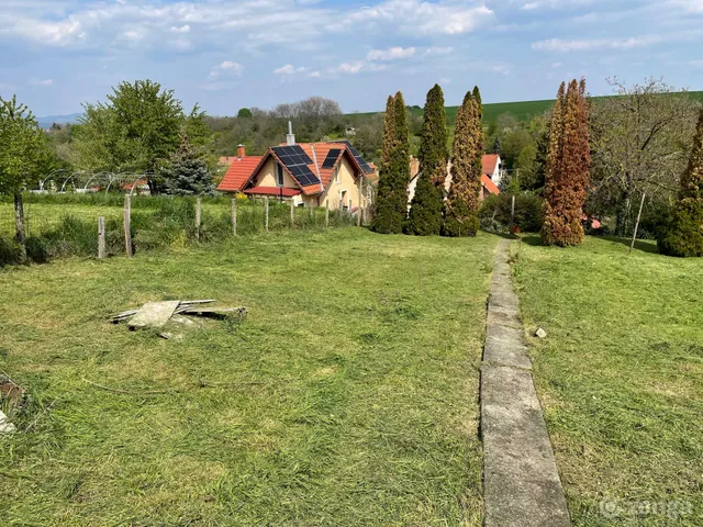 Eladó telek Pécs, Postavölgy 1232 nm