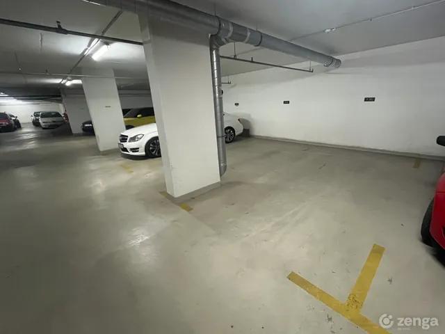 Kiadó garázs Budapest XIII. kerület, Angyalföld, Frangepán utca 61 15 nm