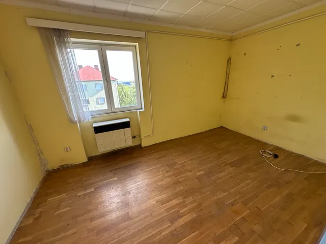 Eladó lakás Pétfürdő 63 nm