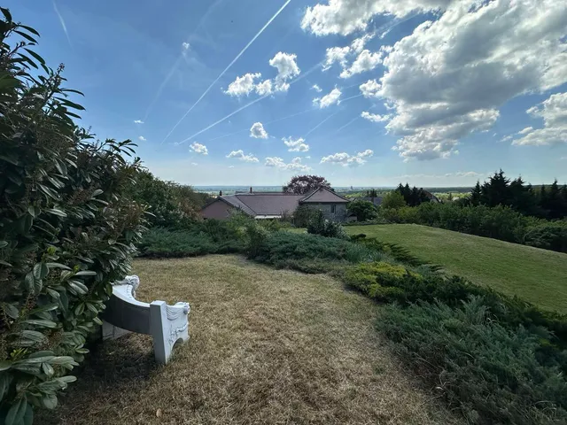 Eladó ház Várpalota, Loncsos 486 nm