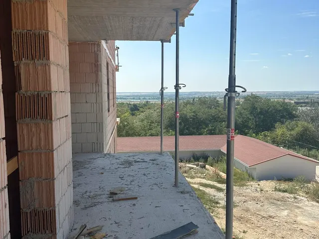 Eladó lakás Várpalota, Ady lakótelep, Weöres sándor út 47 nm