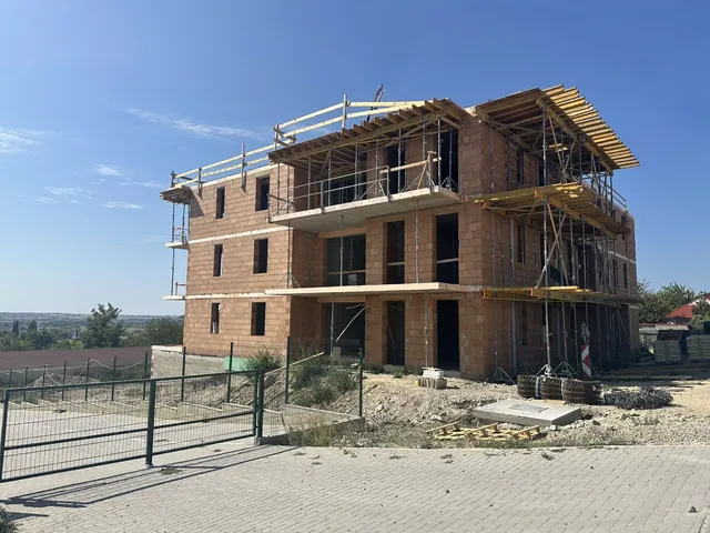 Eladó lakás Várpalota, Ady lakótelep 47 nm